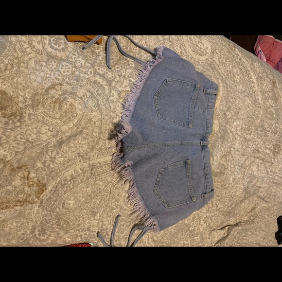 Shorts - Picture 2 of 2